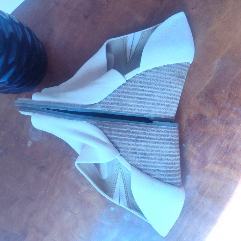 Lucky Brand Jaxy Leather Peep Toe Wedge Heel View 4